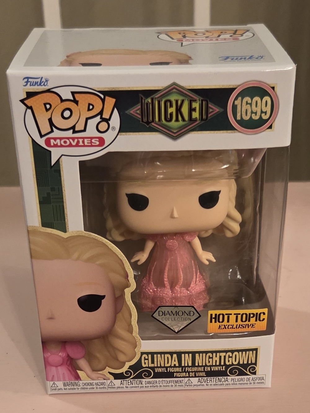 ♡ funko pop! wicked - glinda in nightgown #1699 hot topic exclusive diamond ♡